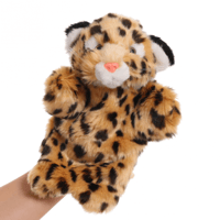 دمية يد للعب مع القطط