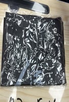 شنطة كتف أسود برباط