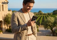 كفر حماية Alot نوبل للايفون 17 برو - اسود