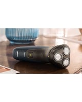 فيلبس ماكينة حلاقة للإستخدام الجاف والرطب 3 رؤوس