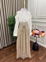 طقم نسائي بيج فاخر بحزام أنيق