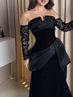 فستان سهرة أسود مخملي بأكمام مطرزة وتفاصيل ساتان ف...