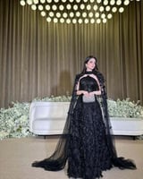 فستان سهرة أسود ملكي بتطريز وزهور ثلاثية الأبعاد م...