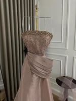 فستان سهرة شانطون بتطريز فاخر ولمسة ملكية