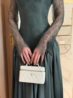 فستان سهرة أخضر بتصميم أوف شولدر فخم