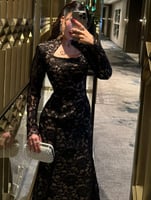 فستان سهرة دانتيل أسود ملكي