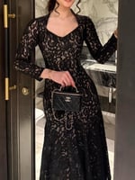 فستان ميدي من الدانتيل الأسود الفاخر