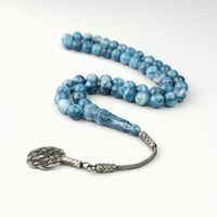 مسباح بكلايت ازرق مموج مع طربزونه فضه