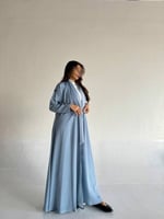 عبايات ملونة