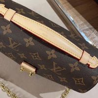 LOUIS VUITTON حقيبة لويس فيتون