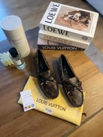 LOUIS VUITTON فلات لويس فيتون