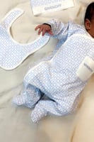 GIVENCHY طقم مواليد جيفنشي