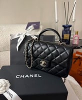 CHANEL ماستر