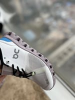 حذاء اون راننج On Running