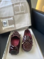 LOUIS VUITTON فلات لويس فيتون