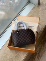 LOUIS VUITTON ماستر