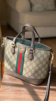 GUCCI قوتشي