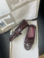 LOUIS VUITTON فلات لويس فيتون