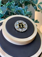 DIOR بروش ديور