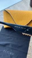 نظارة شمسية LOEWE اللون اسود