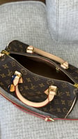 LOUIS VUITTON 25cm