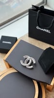 CHANEL بروش