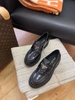 PRADA حذاء برادا