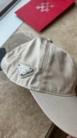 CAP PRADA