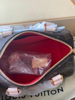 LOUIS VUITTON ماستر