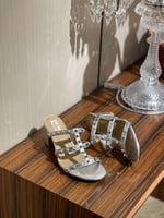 VALENTINO ڤالنتينو