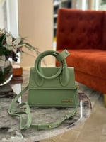 JACQUEMUS جاكيموس