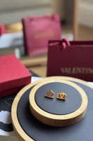 VALENTINO ڤالنتينو