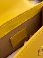 JACQUEMUS جاكيموس