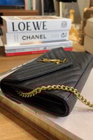 SAINT LAURENT إيف سان لوران شنطة كروس بودي