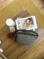 LOEWE لويڤي