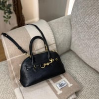 MIU MIU ميو ميو