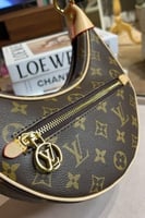 LOUIS VUITTON حقيبة لويس فيتون
