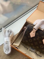 LOUIS VUITTON ماستر