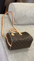 LOUIS VUITTON 25cm