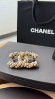 CHANEL بروش