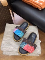 LOUIS VUITTON سليبر لويس ڤيتون