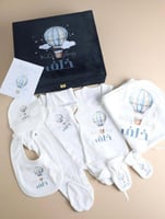 هدية بيبي طقم مواليد مع اسم الطفل