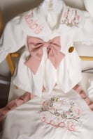 فستان مع قبعه وشراب وكوفلة