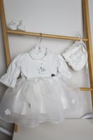 فستان مع قبعه وشراب ومدس