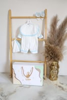 افرهول مع قبعه وشراب