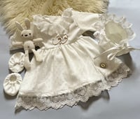 فستان مواليد بناتي بتطريز الاسم