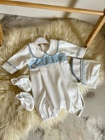 أفرول أبيض بتصميم رسمي مع تطريز