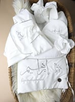 طقم متكامل مدس أبيض