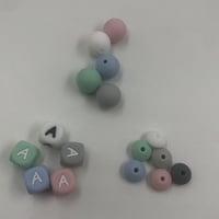 تعليقه مصاصه سلكون بالاسم