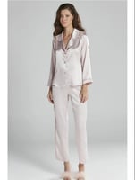 بجامة عروس دانتيل